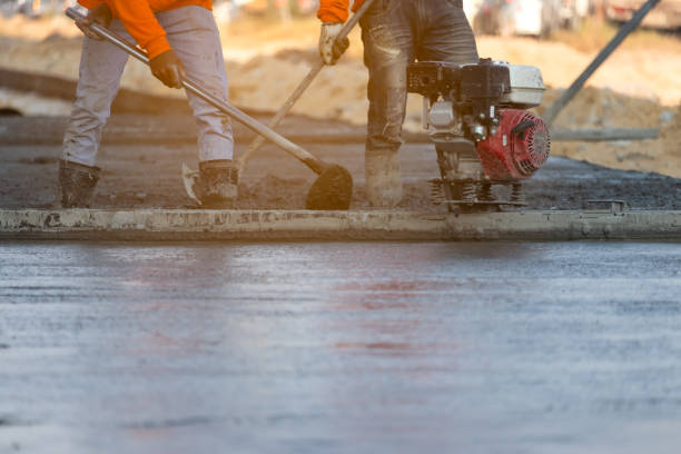 Best Concrete Pool Decks in Blountstown, FL
